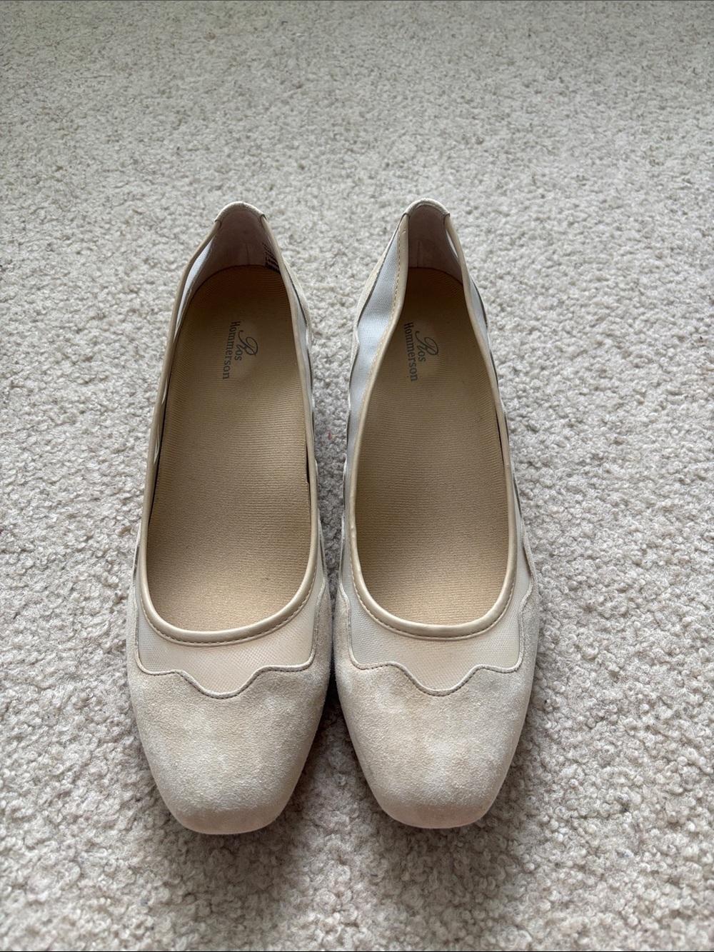 Women’s Beige heeled Ballet Flats